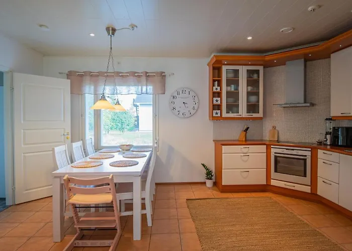 Villa Lovely In With Sauna *