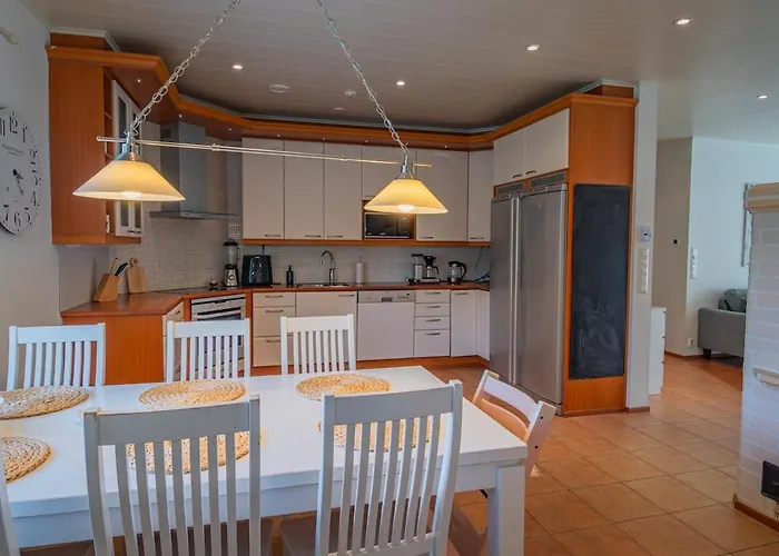 Lovely In With Sauna Villa *